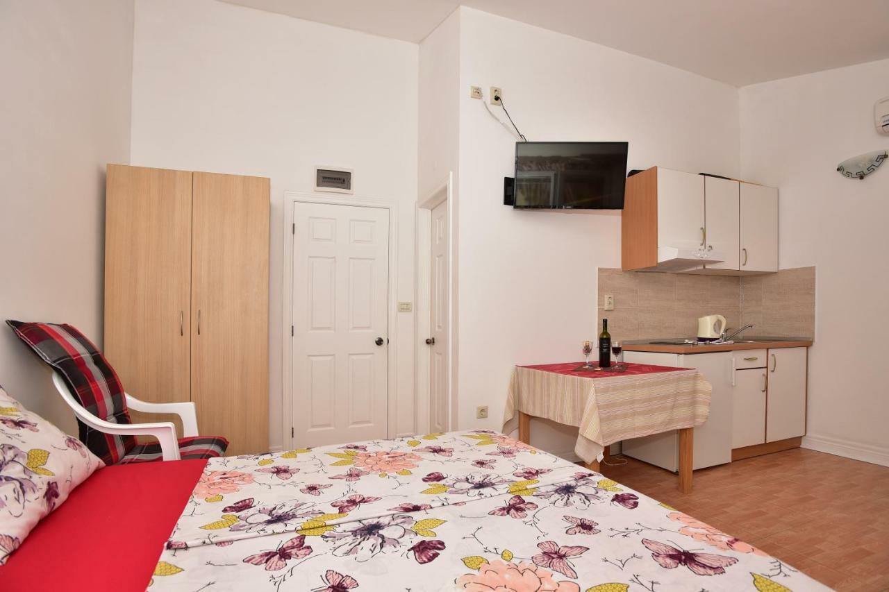 Studio Apartments Antonio Makarska Luaran gambar